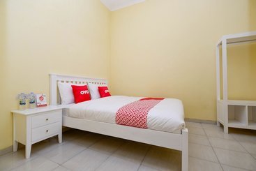 Hotel Anmi Guest House By Oyo Rooms