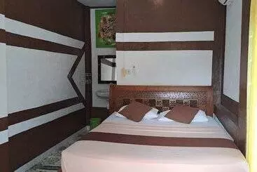 هتل Cozy Alfia Inn