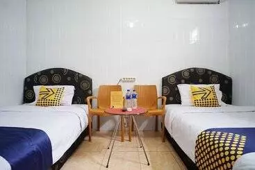 Hotelli Spot On 1854 Sepinggan Asri Syariah Guesthouse