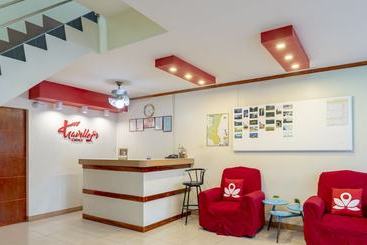 هتل Zen Rooms Traveller S Inn Dumaguete