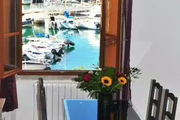 Turistihuoneistot Cassis Loc   Appartement Meublé