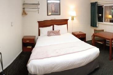 فندق Travel Inn La Junta