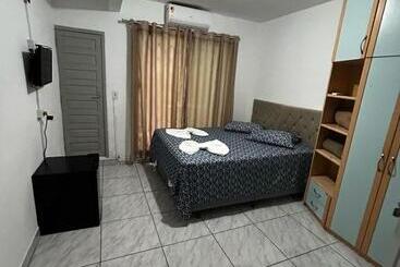 ペンション Paraná Bc