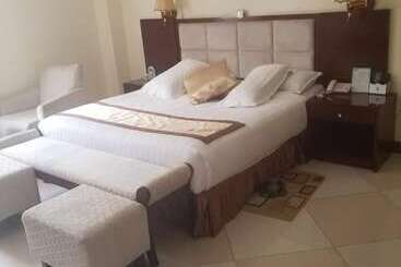 هتل Desta International