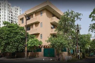 Hotell Hello Stay Green