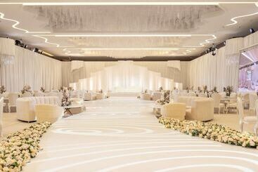 هتل Pullman Doha West Bay