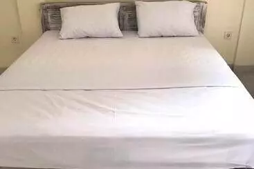 Pensjonat Azalea Homestay & Villa