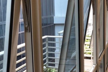 ツーリストアパートメント Favila Condotel Unit At 101 Newport Boulevard