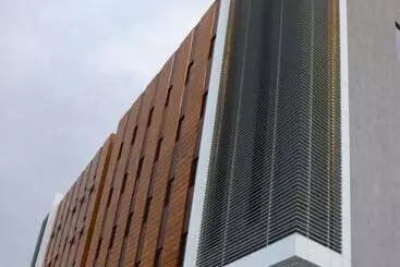호텔 قولدن سكوير طريق الرياض Golden Square Riyadh Road