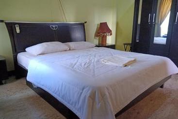 Hotel Oyo 3302 Amazon Waterpark Syariah