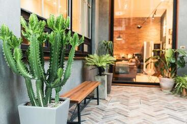 پانسیون Boy Apartment