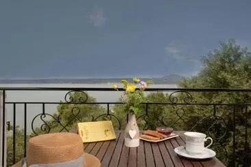 アパートホテル Villa Georgia Kalyves