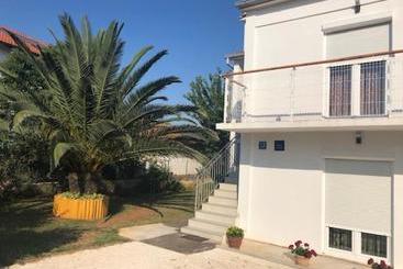 Ferienwohnungen Apartment Lili