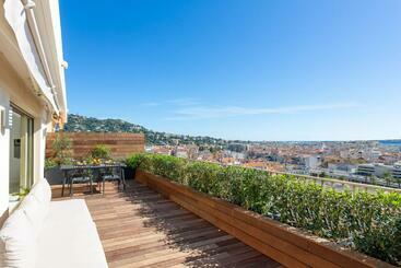 游客公寓 Rooftop Soha   2 Bdr 2 Bthr 1 Toil   Clim Terrace Elevator Small Parking