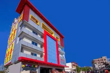 Hotel Oyo 69411  Mega Mak International