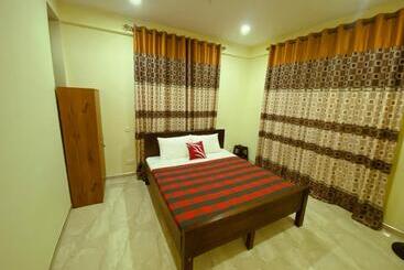 Pensió Nirosha Guest House