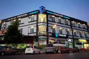 בית מלון כפרי Pavilion Inn