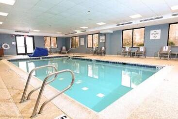 Otel Holiday Inn Express Richmond Airport, An Ihg