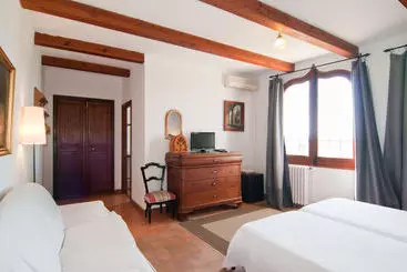 Otel Villa León De Sineu