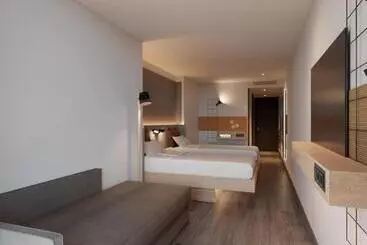 Отель Moxy Barcelona