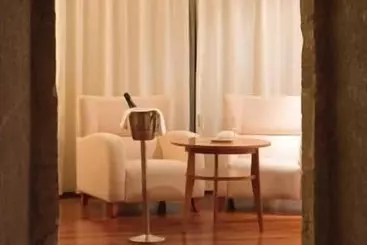 هتل Hospedería Puente De Alconétar