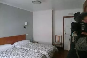 بنسيون Akelarre Ostatua