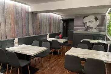 فندق Airlie Arms