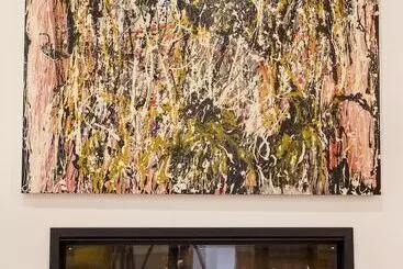 ツーリストアパートメント The Art House