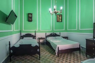 پانسیون Hostal Boutique Drobles