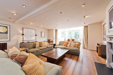 관광객 아파트 The Brendan Gleeson Suite   Hiphipstay