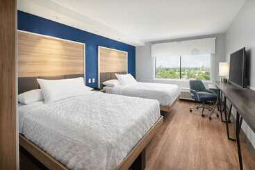 هتل Tru By Hilton Ft. Lauderdale Airport