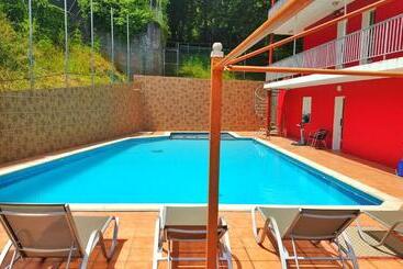 Pension Hostal Montreal