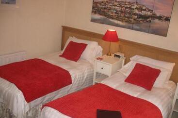 Bed and Breakfast Sampford Harbour Side Guest House