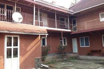 پانسیون комнаты рядом с автовокзалом