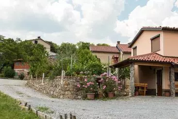 Bed & Breakfast Sobe In Apartma Pilih