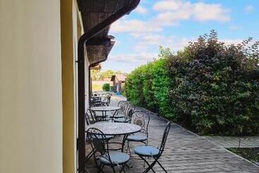 پانسیون Viesu Nams Kāpsargi