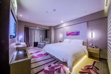 Lavande Hotel Haining Leather City Yintai Branch