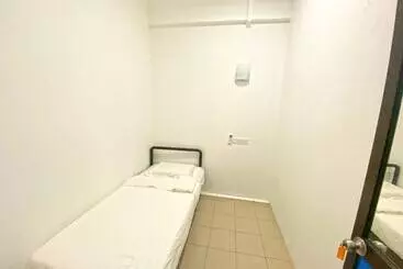 Hotel Spot On 90077 Cherry's Lodge