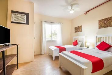 Hotell Oyo 493 Bria Mactan
