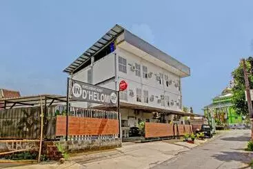 پانسیون D Helomi Homestay