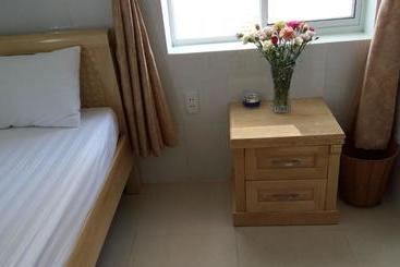 Hotel Khách Sạn Anh Tú 27B THÙY VÂN