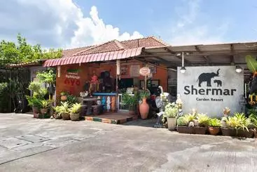 Hotel Oyo 896 Shermar Garden Resort