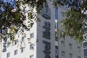 هتل Ibis Buenos Aires Congreso