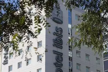 هتل Ibis Buenos Aires Congreso