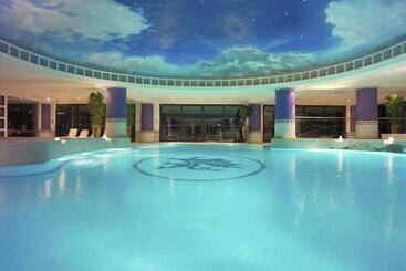 منتجع The Manor House At Celtic Manor