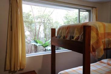 הוסטל Hostal Chimenea