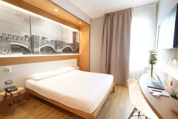 Cavallo Hotel Verona Est