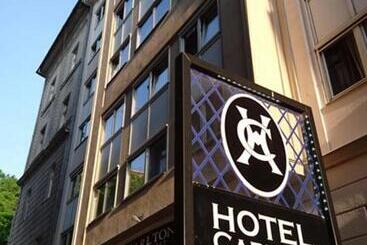 Carlton Hotel Buda Castle