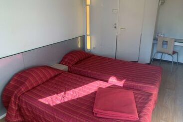 فندق Premiere Classe Angers Beaucouzé