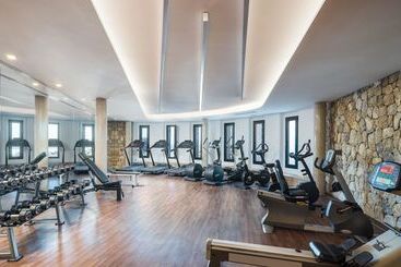 هتل Pure Salt Port Adriano Adults Only